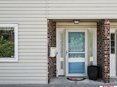 1120 Delmar Street, Unit 5D, Papillion, NE 68046