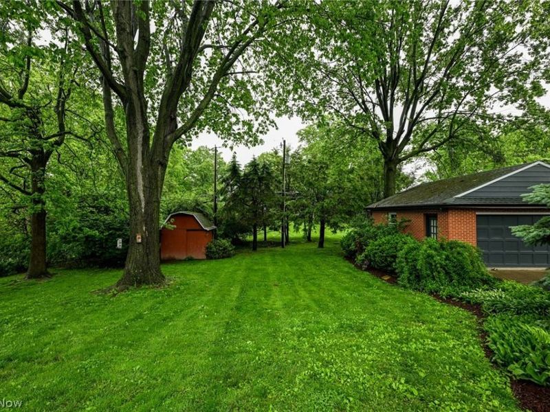 3021 Fulton Drive NW, Canton, OH 44718 Photo 9