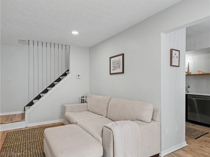 22252 Center Ridge Road, Rocky River, OH 44116 Photo 4