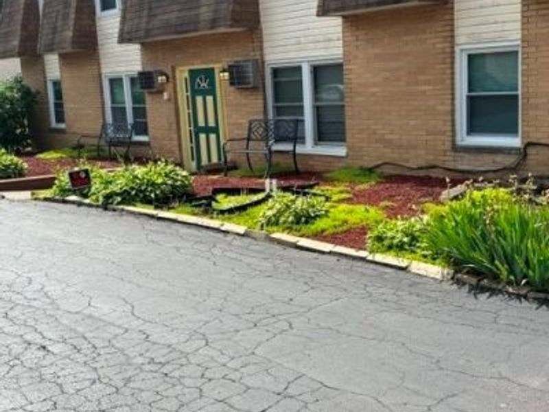 3033 & 3029 Fredrick Street, Youngstown, OH 44505 Photo 3