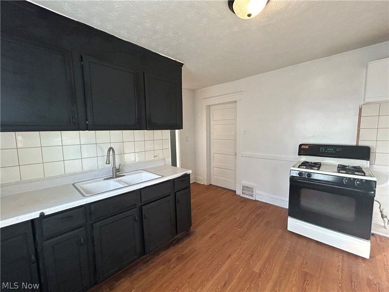 3560 W 67th Street, Unit UP, Cleveland, OH 44102 Photo 12