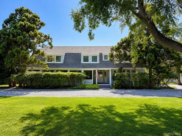 21 Seafield Lane , Westhampton Beach, NY 11978