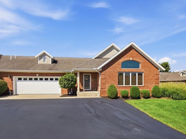 1096 Damon Drive , Unit 2, Washington Court House, OH 43160
