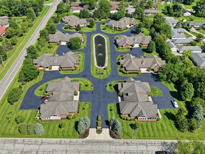 1096 Damon Drive , Unit 2, Washington Court House, OH 43160 Photo 10
