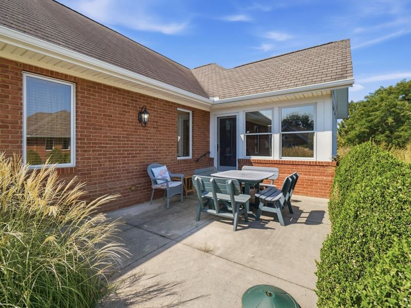 1096 Damon Drive , Unit 2, Washington Court House, OH 43160 Photo 18