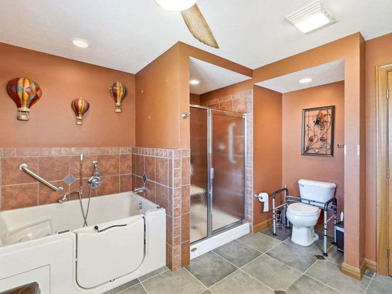 1096 Damon Drive , Unit 2, Washington Court House, OH 43160 Photo 36