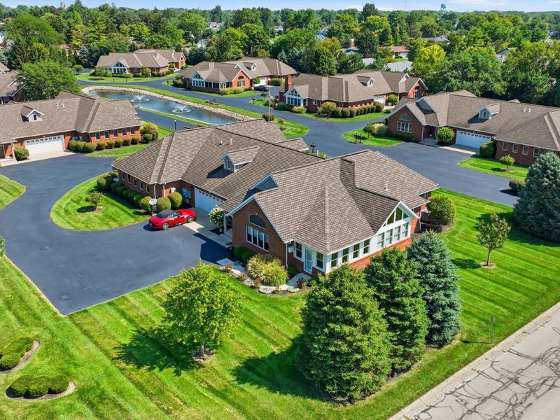 1096 Damon Drive , Unit 2, Washington Court House, OH 43160 Photo 5