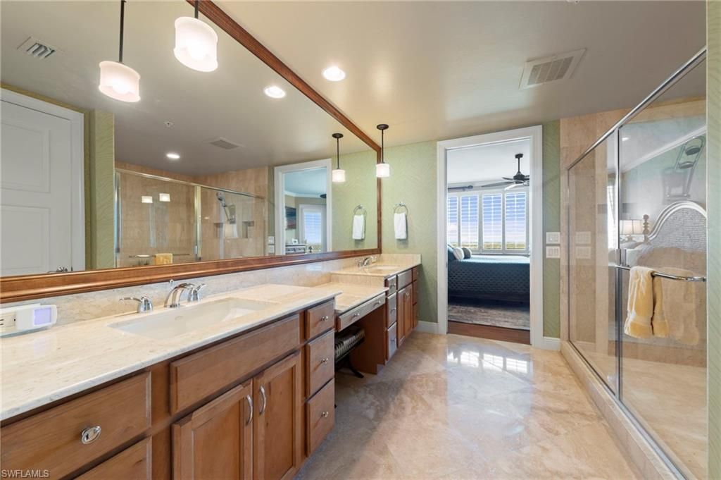 265 Indies Way, Unit 602, Naples, FL 34110 Photo