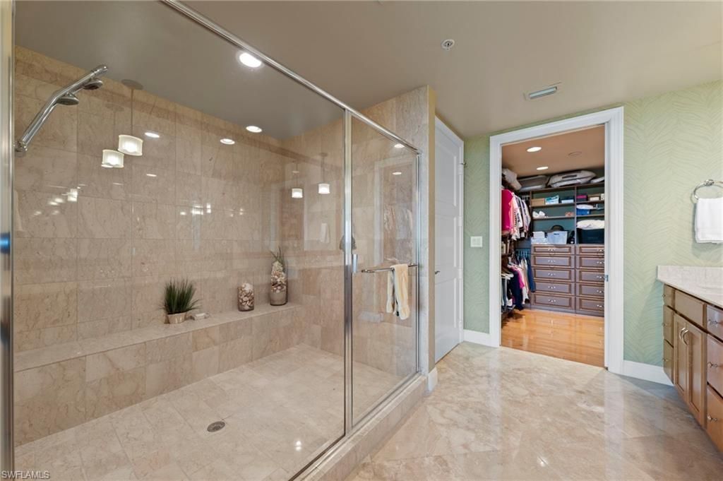 265 Indies Way, Unit 602, Naples, FL 34110 Photo