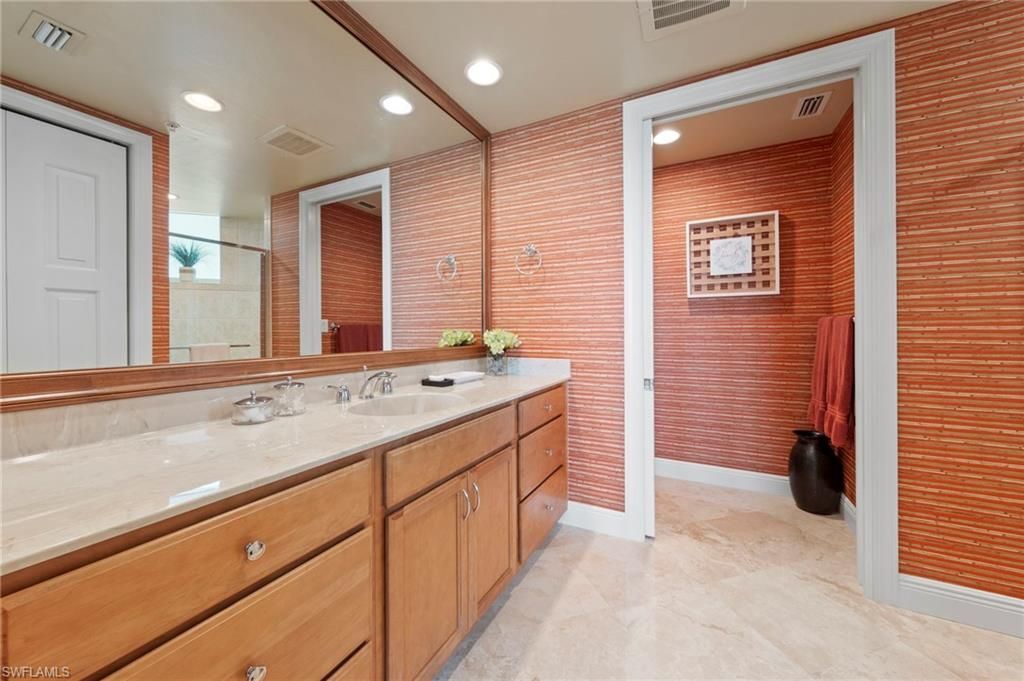 265 Indies Way, Unit 602, Naples, FL 34110 Photo
