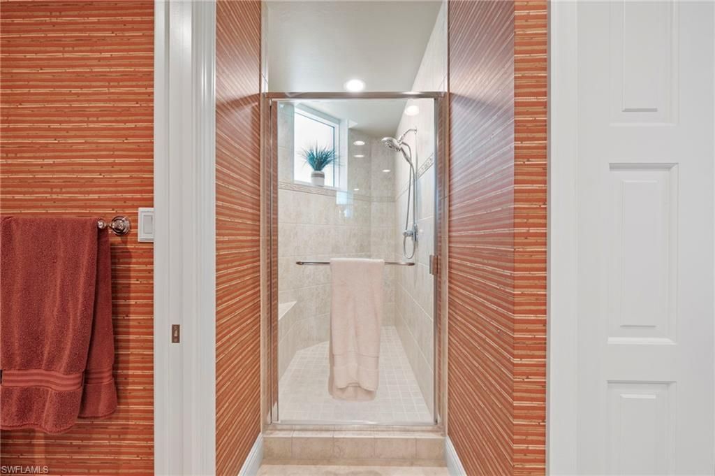 265 Indies Way, Unit 602, Naples, FL 34110 Photo