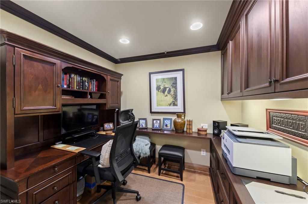 265 Indies Way, Unit 602, Naples, FL 34110 Photo