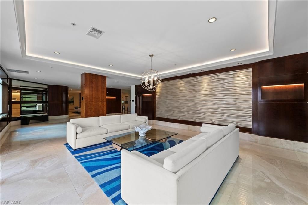 265 Indies Way, Unit 602, Naples, FL 34110 Photo