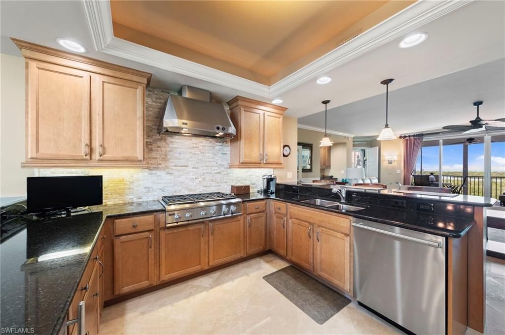 265 Indies Way, Unit 602, Naples, FL 34110 Photo