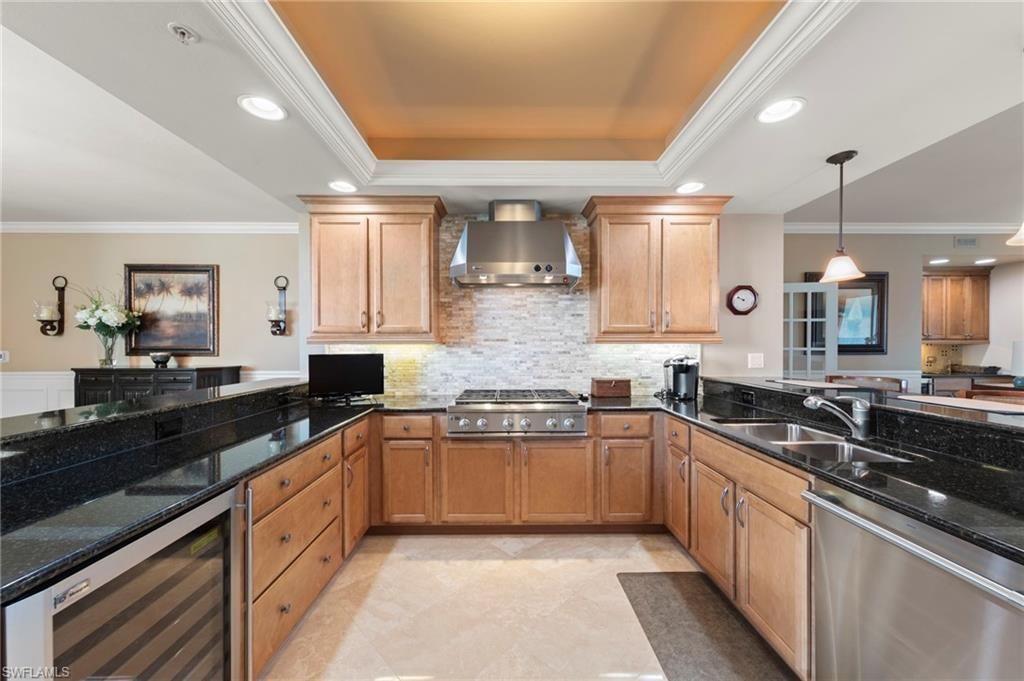 265 Indies Way, Unit 602, Naples, FL 34110 Photo