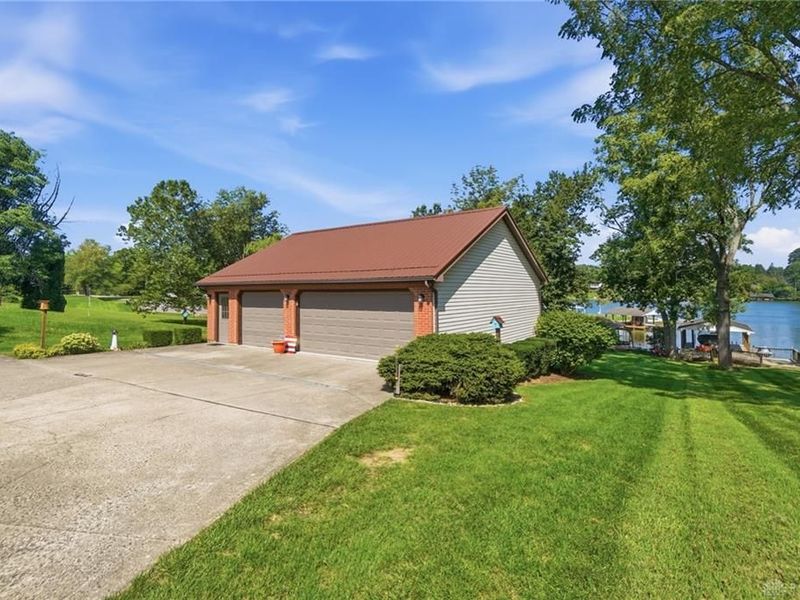 4094 Navajo Trail, Jamestown, OH 45335 Photo 21
