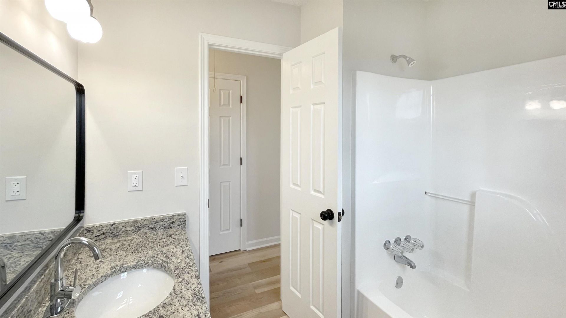 409 Coops Court  Photo 14