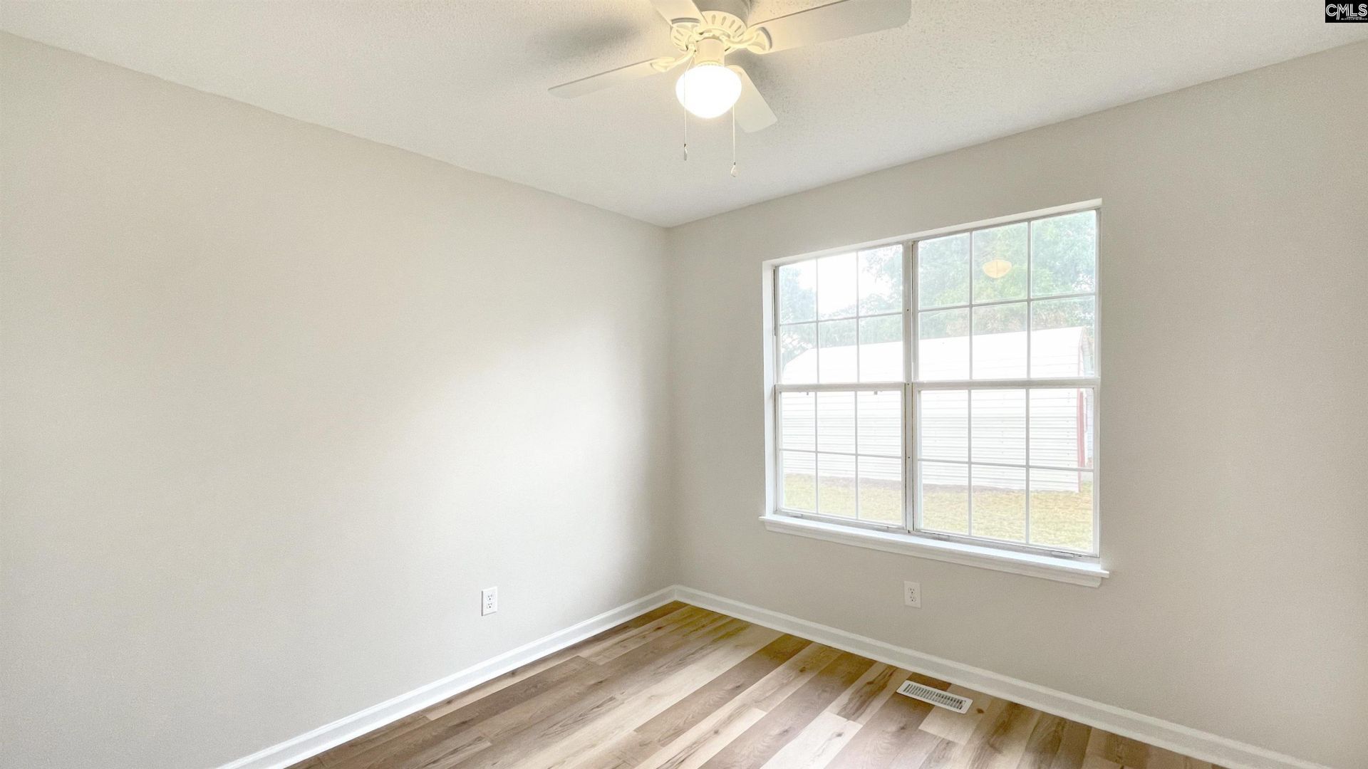 409 Coops Court  Photo 15