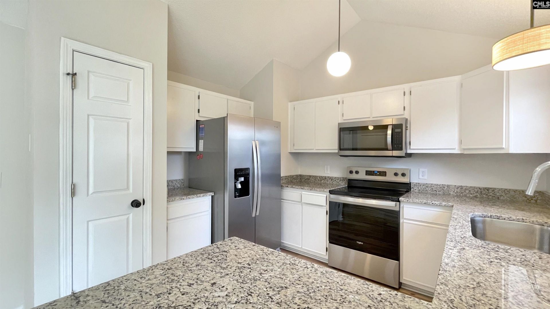 409 Coops Court  Photo 5