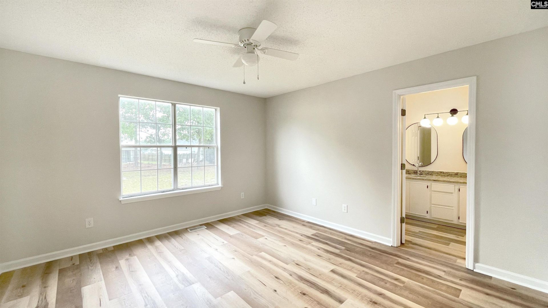 409 Coops Court  Photo 7