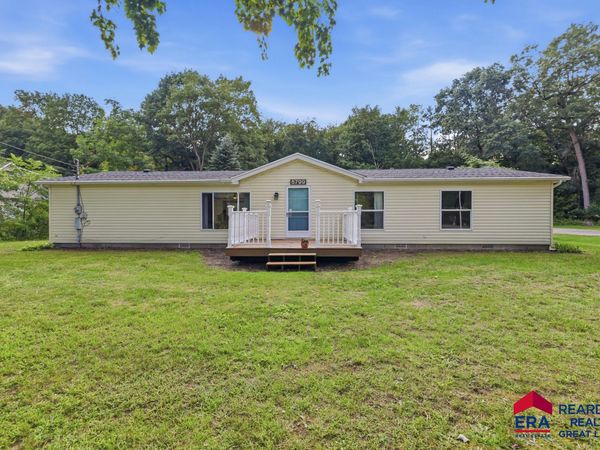 5799 Verta Drive NE, Belmont, MI 49306