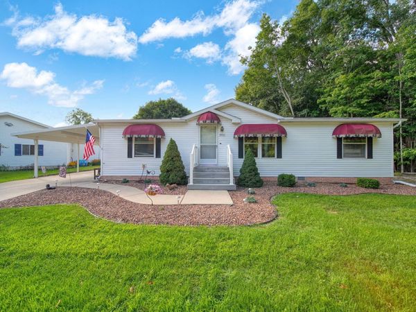 800 Missouri River Drive, Adrian, MI 49221