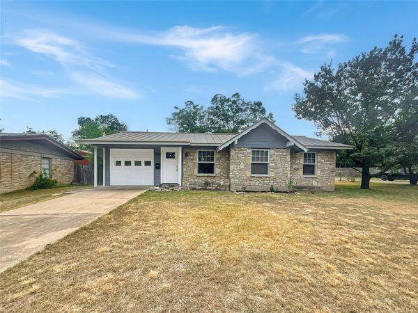 8801 Parkfield DR , Austin, TX 78758