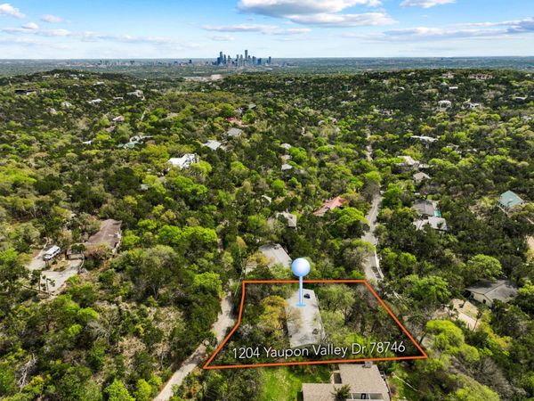 1204 Yaupon Valley RD, West Lake Hills, TX 78746