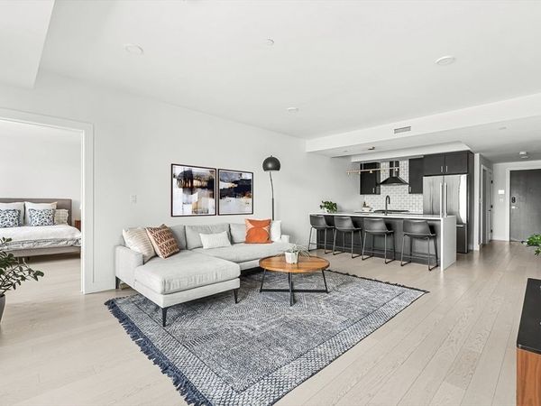 395 Alewife Brook Parkway, Unit 3H, Somerville, MA 02144