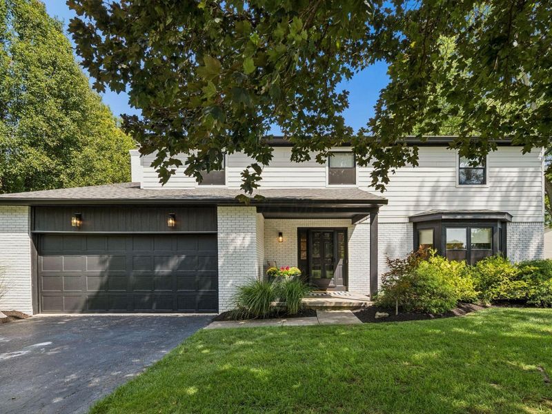 6880 Clydeway Court, Worthington, OH 43085 Photo 2
