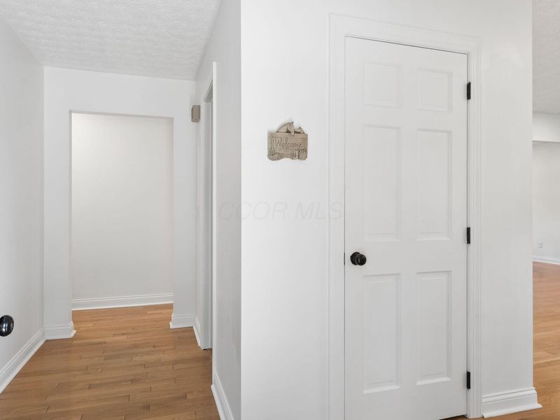6880 Clydeway Court, Worthington, OH 43085 Photo 7