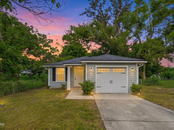 2355 JAYSON Avenue, Jacksonville, FL 32208