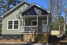 1550 Larry Street photo 4