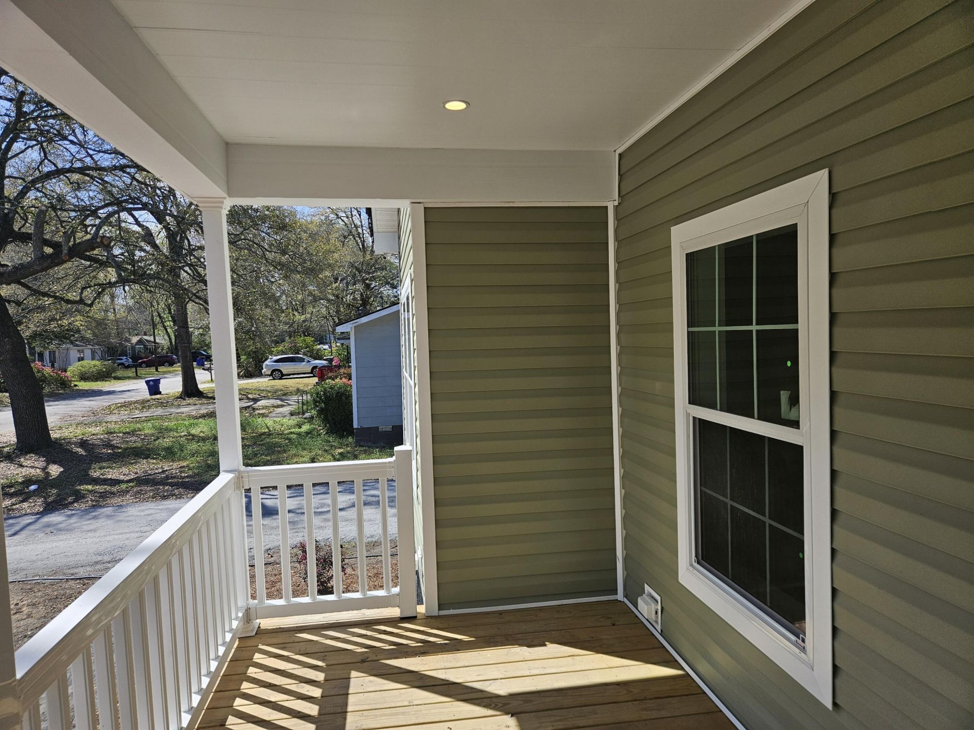 1550 Larry Street Photo 4