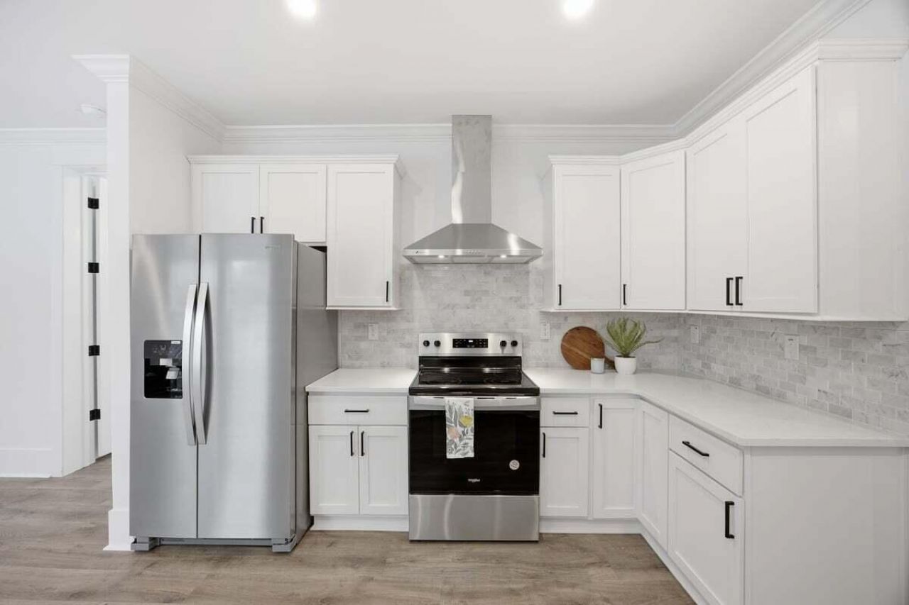 1550 Larry Street Photo 7