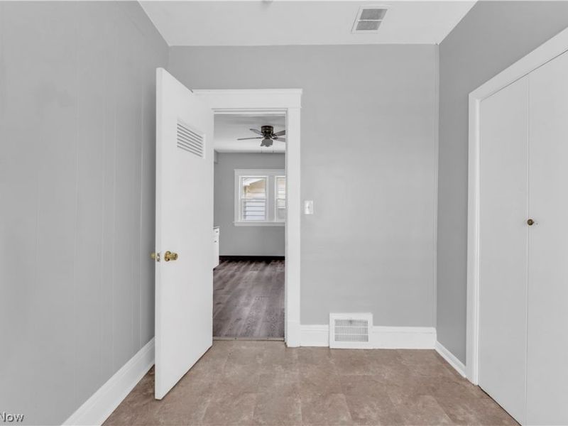 9001 Rosewood Avenue, Cleveland, OH 44105 Photo 6
