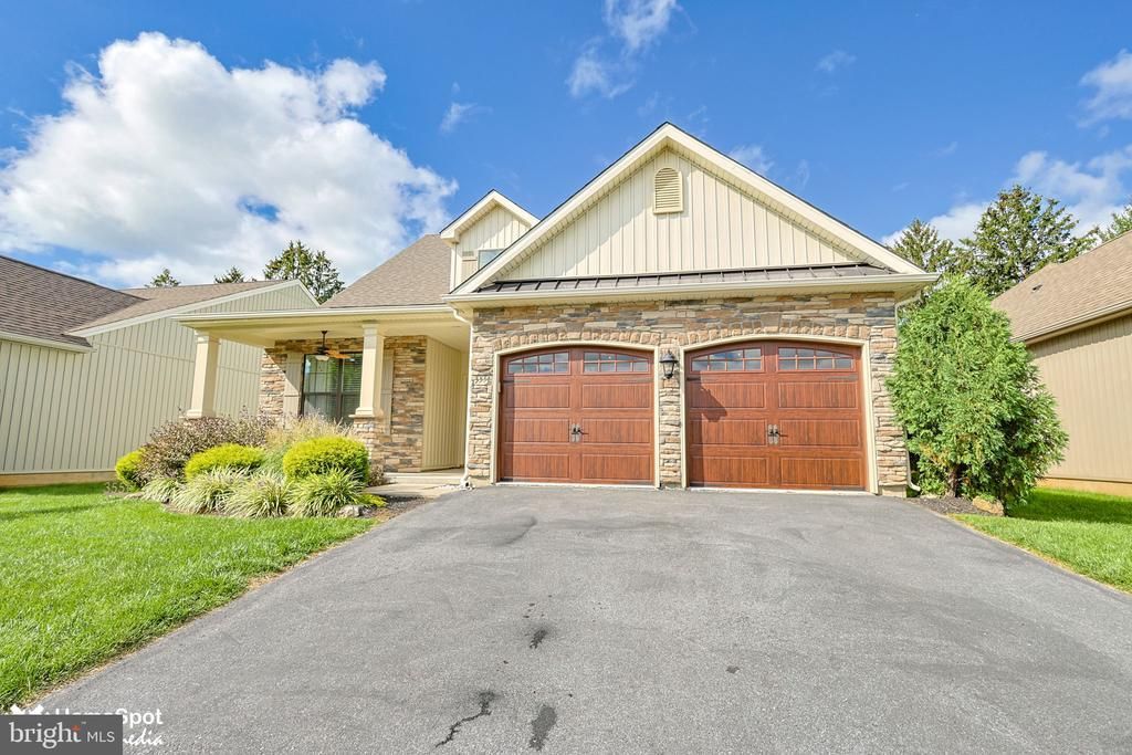 3551 DAYLILY DRIVE , EMMAUS, PA 18049