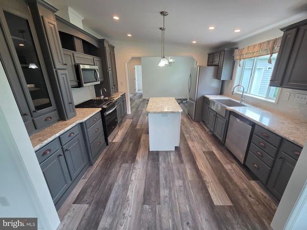 65 ASH ROAD , HAMBURG, PA 19526