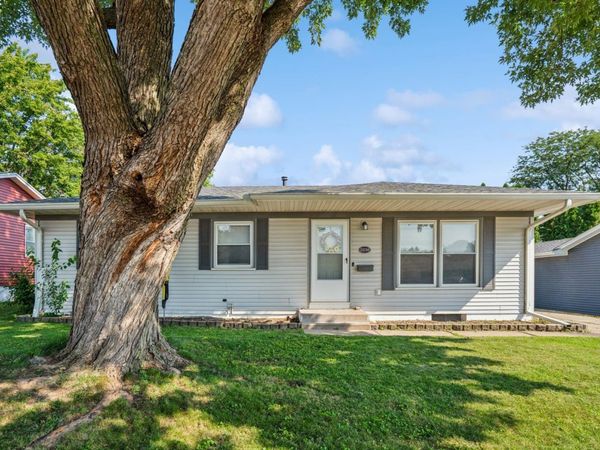 3236 W Dover Court , Davenport, IA 52804