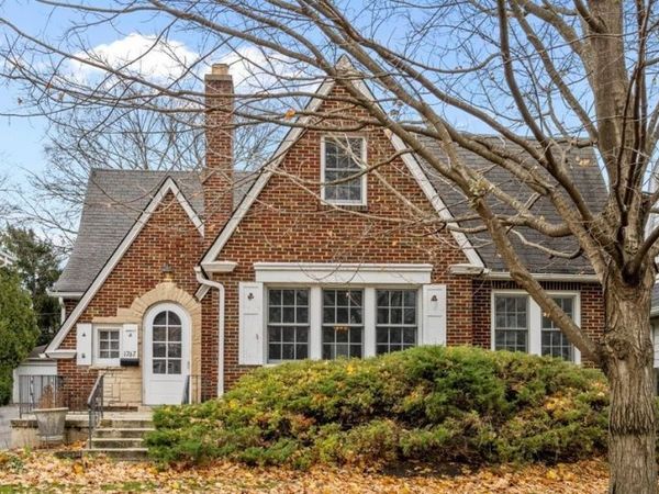 1767 Clifton Avenue , Highland Park, IL 60035