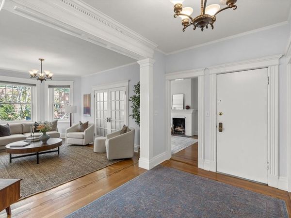 47 Alton Pl, Unit 3, Brookline, MA 02446