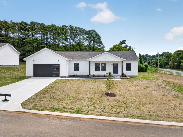 2540 River Ranch Dr , Cookeville, TN 38501