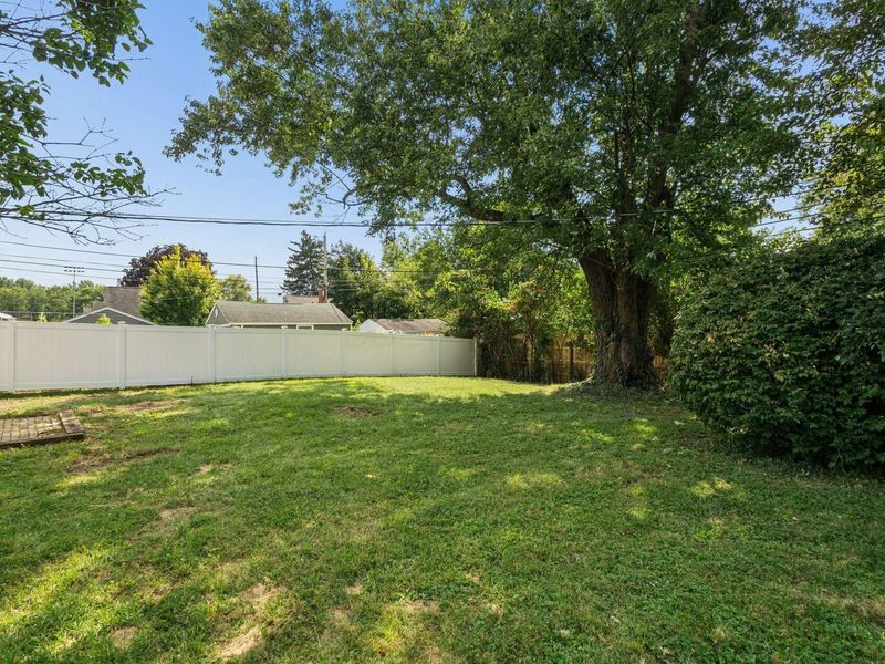 1196 Frisbee Drive , Columbus, OH 43224 Photo 25