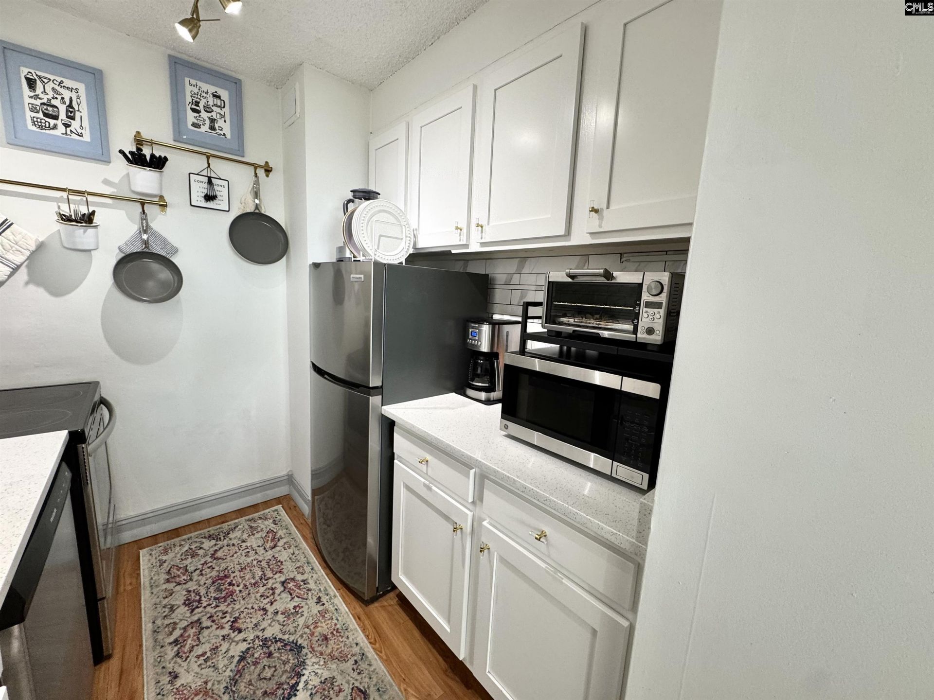 1520 Senate Street  Photo 4