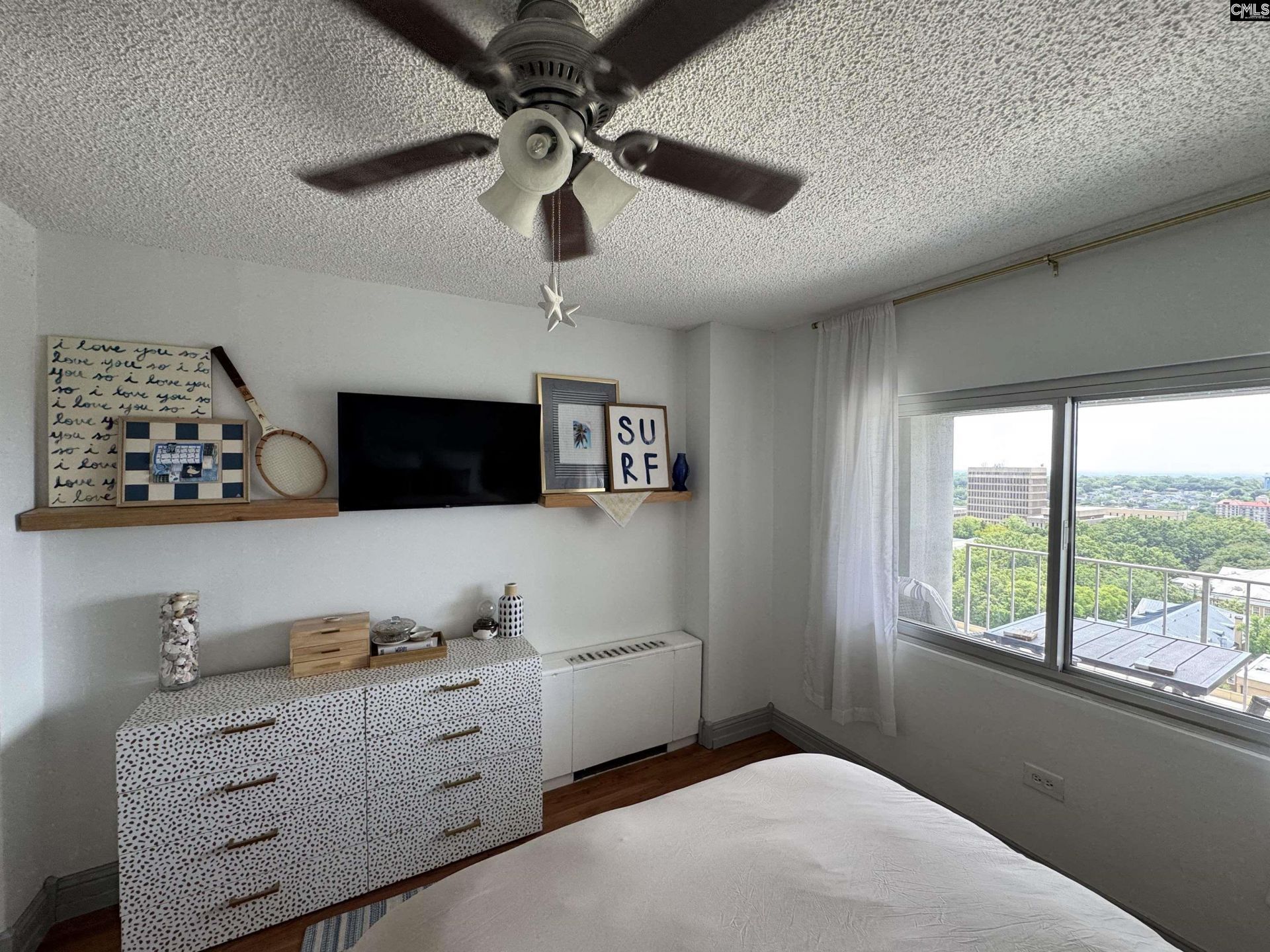 1520 Senate Street  Photo 7