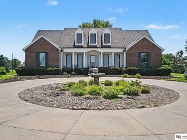 28721 State Street, Valley, NE 68064