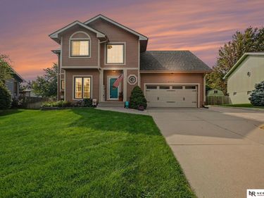 6709 Hillcrest Lane, La Vista, NE 68128
