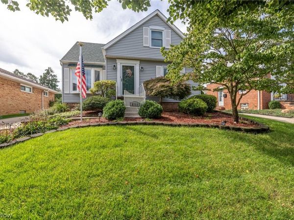 8713 Memphis Villas Boulevard , Brooklyn, OH 44144