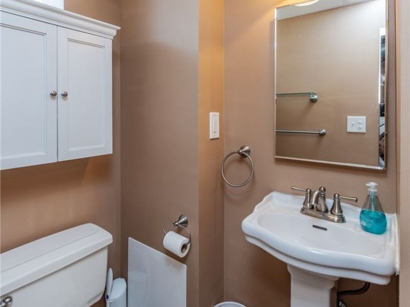 8713 Memphis Villas Boulevard, Brooklyn, OH 44144 Photo 26