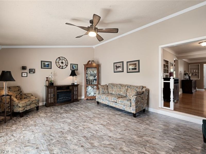 8713 Memphis Villas Boulevard, Brooklyn, OH 44144 Photo 6